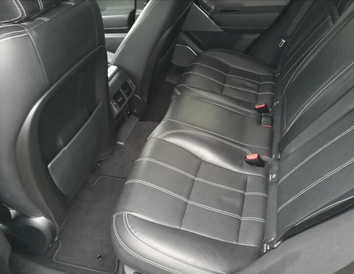 Land Rover Range Rover Velar 16