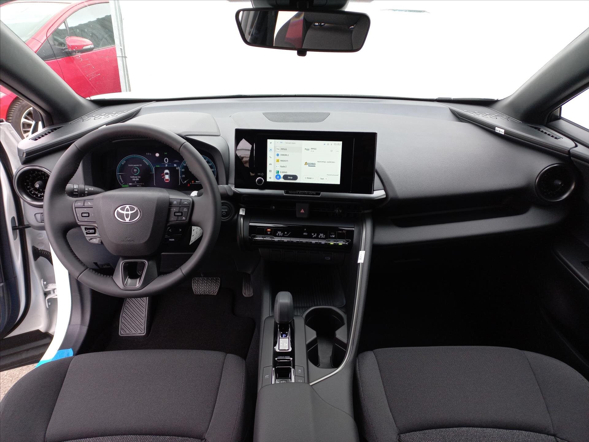 Toyota C-HR CUV / Crossover 1,8 l 72 kw