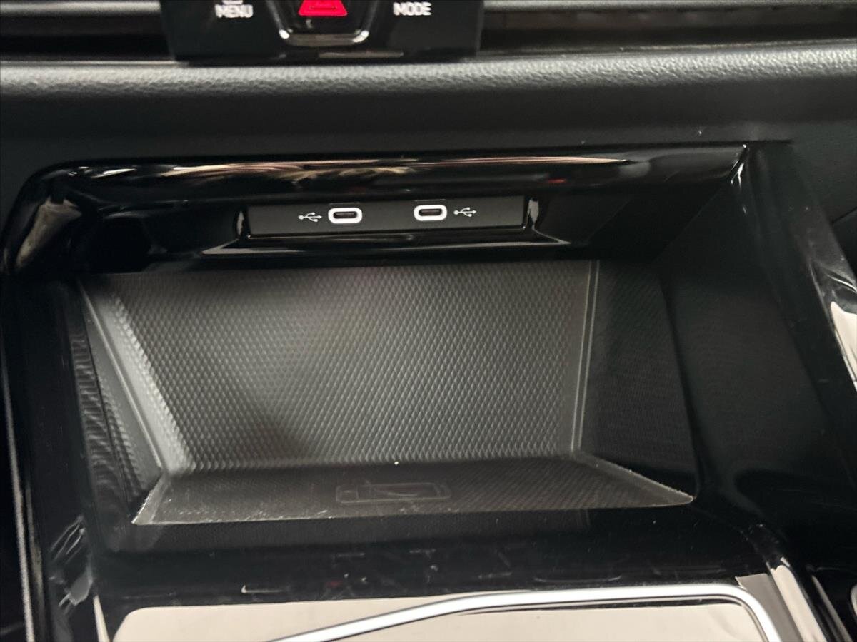 Volkswagen Golf Kombi 1,5 l 110 kw