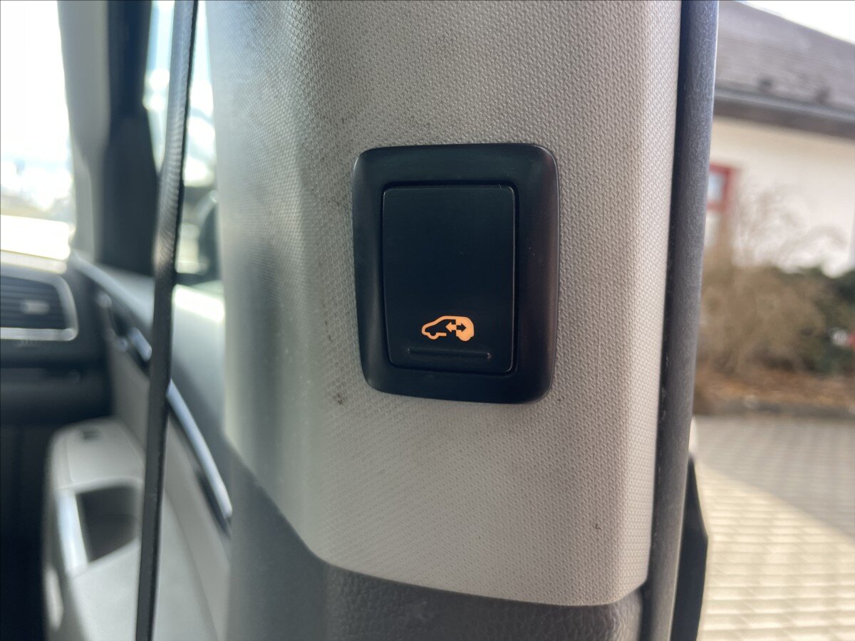 Volkswagen Sharan MPV 2,0 l 135 kw