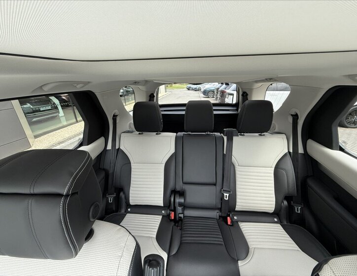 Land Rover Discovery SUV / Terénní 3,0 l 257 kw