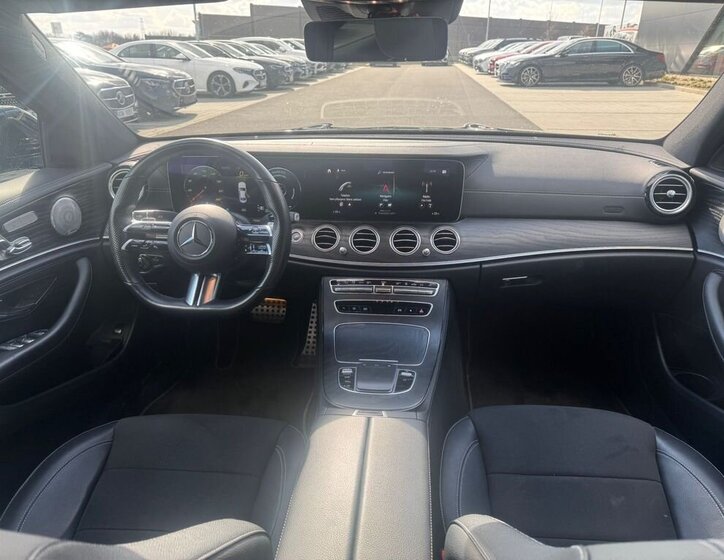 Mercedes-Benz Třídy E Sedan / Limuzína 2,0 l 143 kw