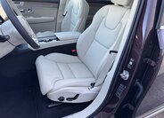 Volvo XC90 SUV / Terénní 2,0 l 184 kw