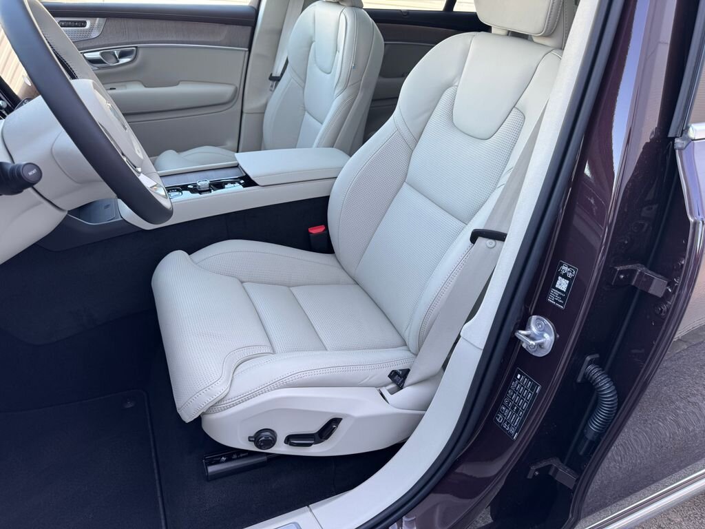 Volvo XC90 SUV / Terénní 2,0 l 184 kw