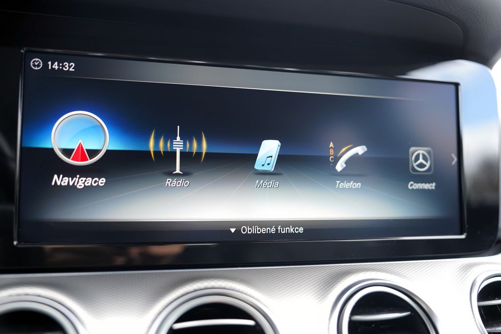 Mercedes-Benz Třídy E