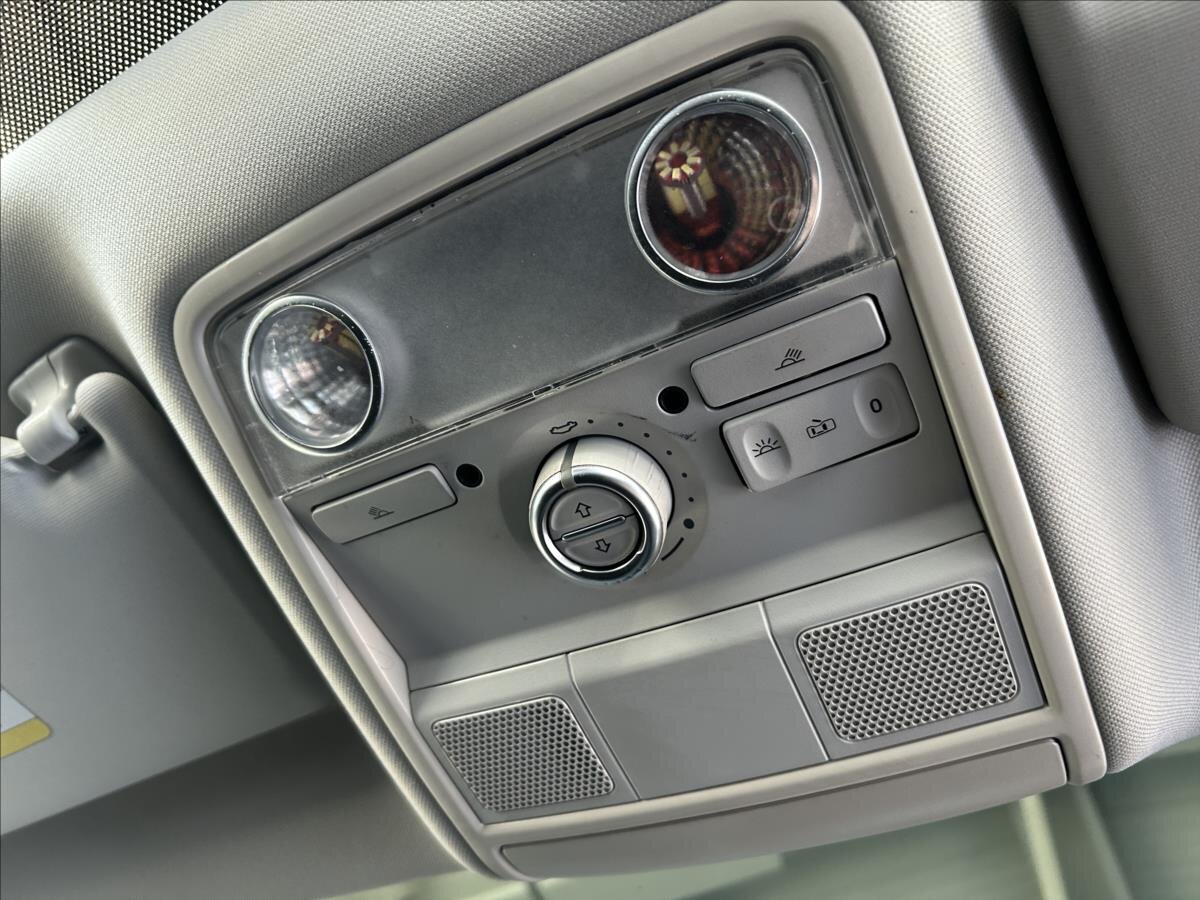 Volkswagen Golf Kombi 2,0 l 103 kw