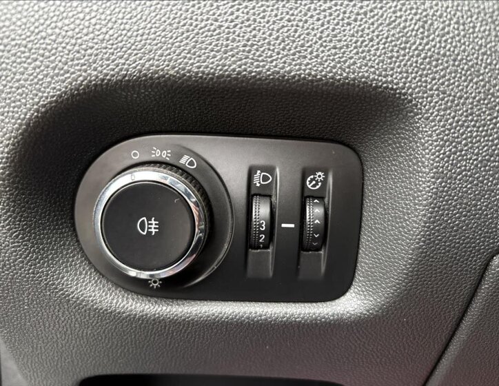 Opel Corsa Hatchback 1,2 l 55 kw