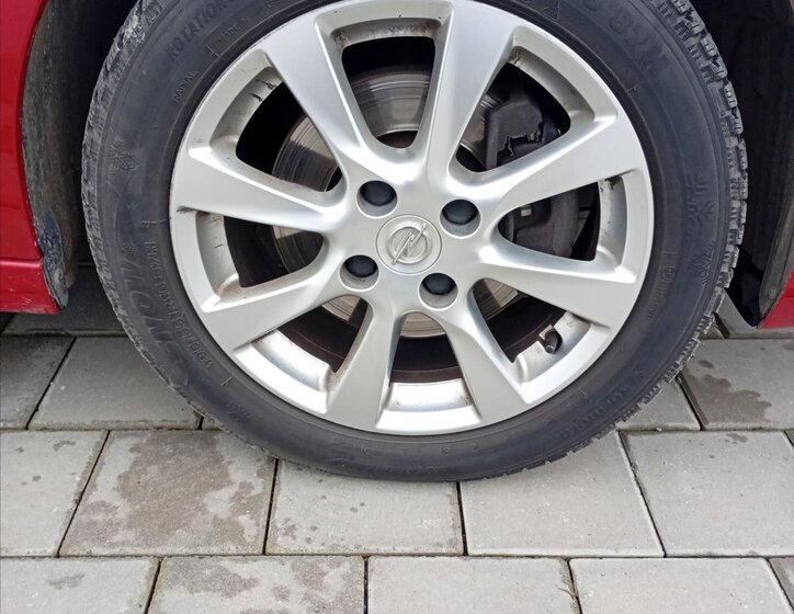 Opel Corsa Hatchback 1,2 l 74 kw