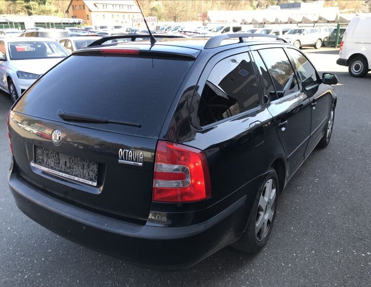 Škoda Octavia Kombi 2,0 l 103 kw