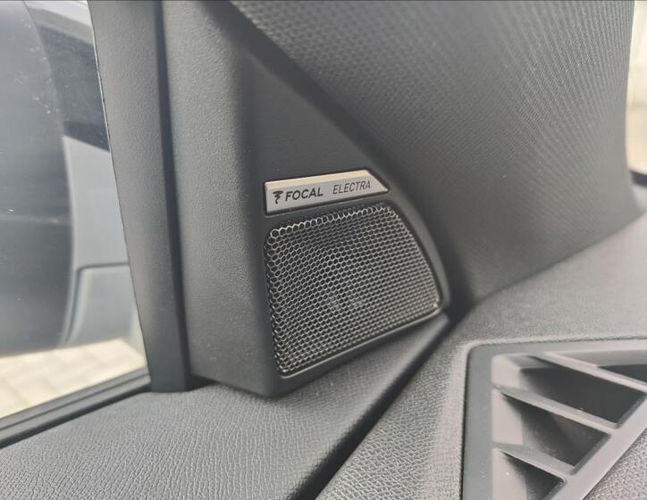 DS Automobiles DS7 23