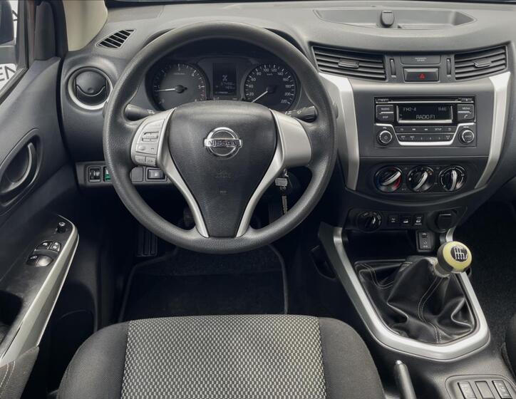 Nissan Navara 12