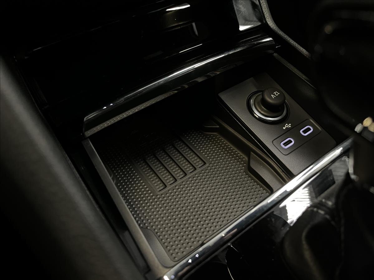 Škoda Karoq SUV 2,0 l 140 kw