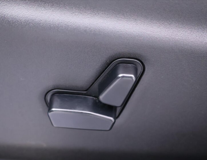 Jeep Grand Cherokee 19