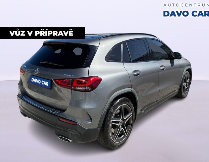 Mercedes-Benz GLA SUV / Terénní 2,0 l 140 kw