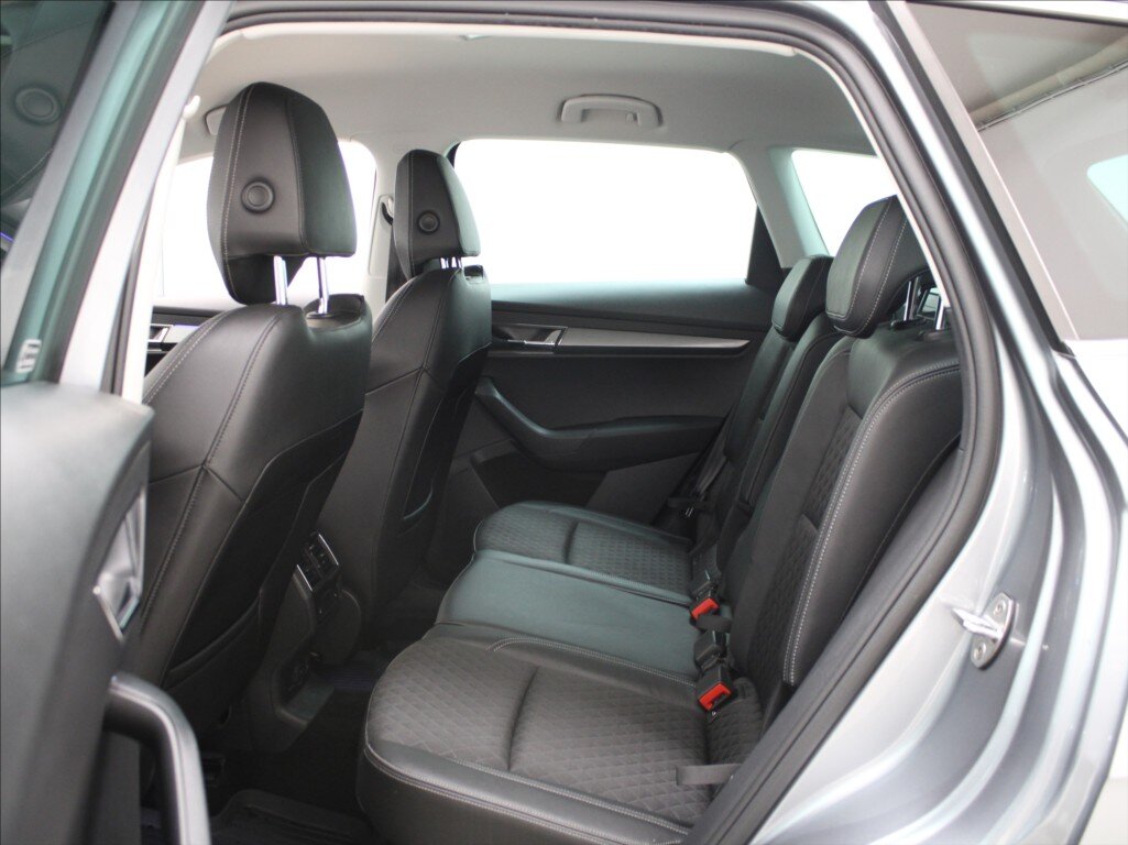 Škoda Karoq SUV 1,5 l 110 kw