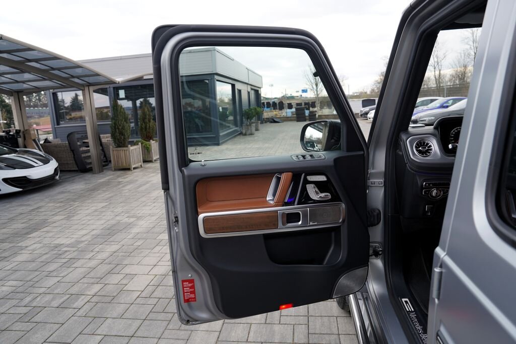 Mercedes-Benz Třídy G SUV / Terénní 4,0 l 368 kw