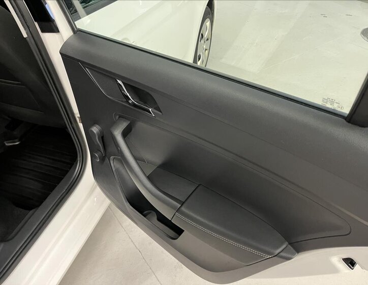 Škoda Rapid Liftback 1,2 l 66 kw