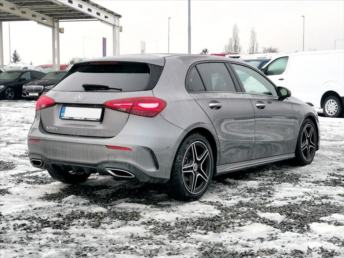 Mercedes-Benz Třídy A Hatchback 2,0 l 110 kw
