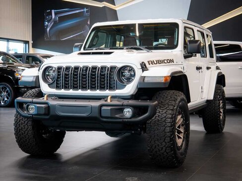 Jeep Wrangler Ostatní 6,4 l 350 kw