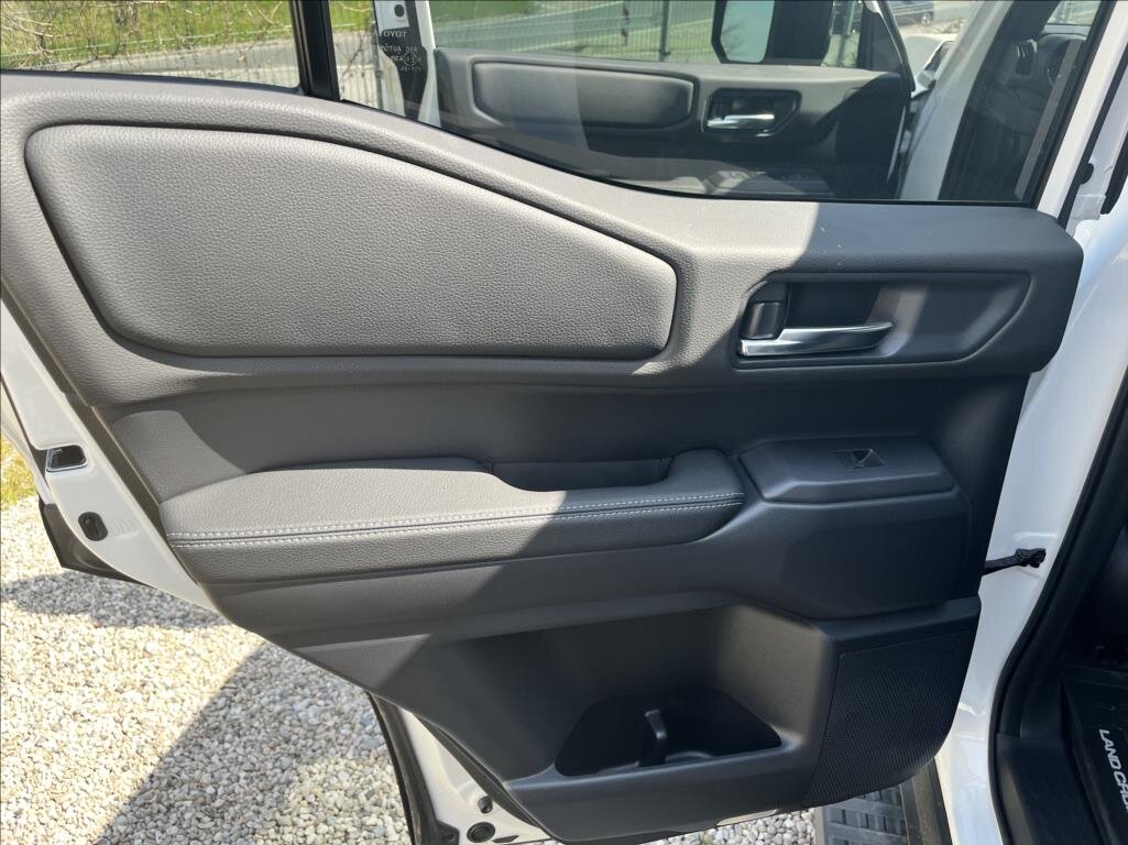 Toyota Land Cruiser Ostatní 2,4 l 243 kw