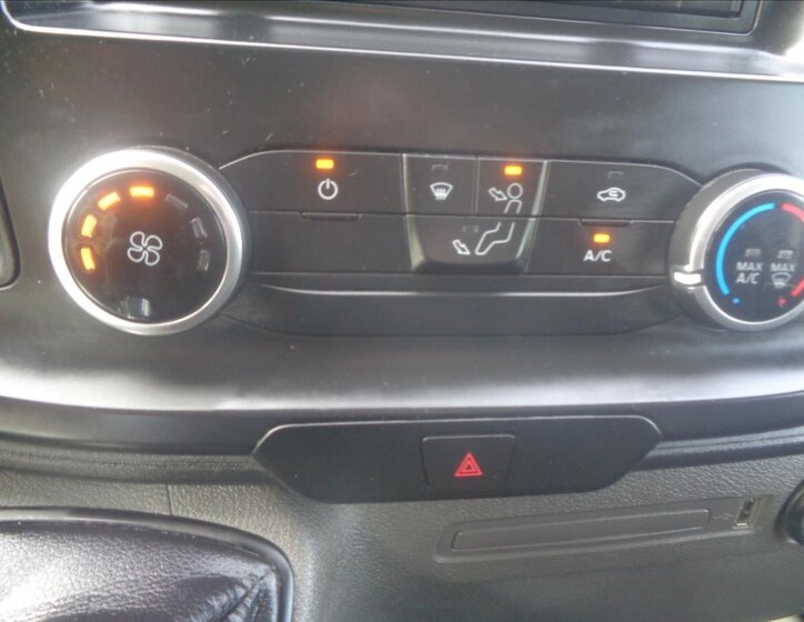 Ford Transit Custom Ostatní 2,0 l 79 kw