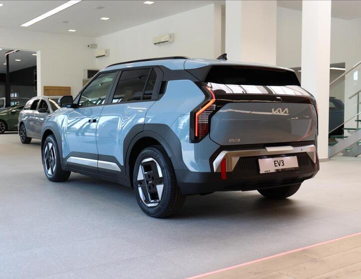 KIA EV3 7