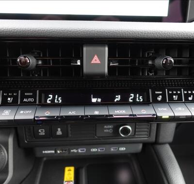 Toyota Land Cruiser 23