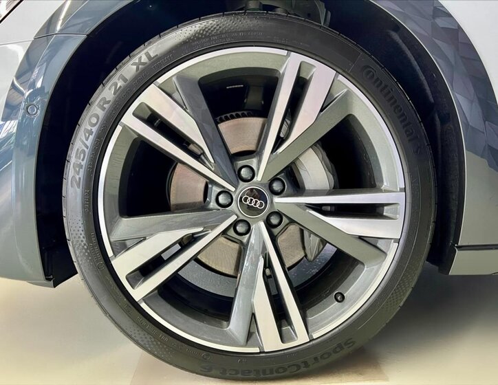 Audi A6 Allroad Kombi 3,0 l 210 kw