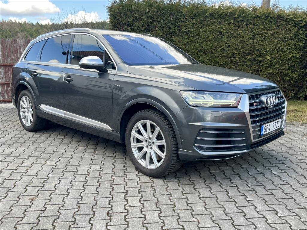 Audi SQ7 SUV / Terénní 4,0 l 320 kw