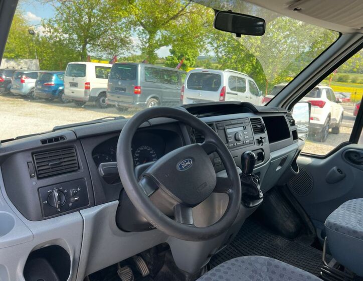 Ford Transit 10