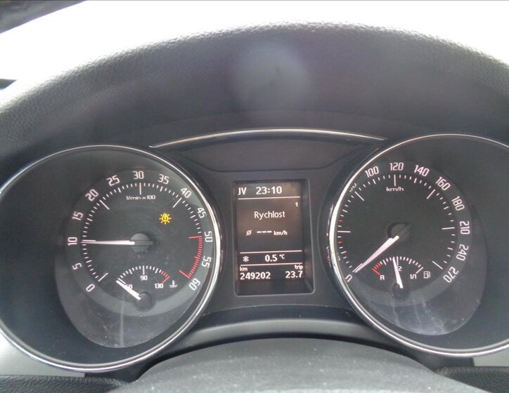 Škoda Superb Kombi 1,6 l 77 kw