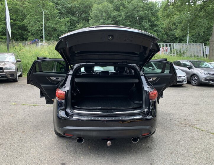 Infiniti QX70 21