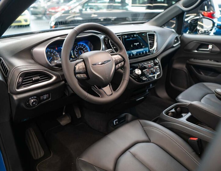 Chrysler Pacifica MPV 3,6 l 221 kw