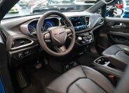 Chrysler Pacifica MPV 3,6 l 221 kw