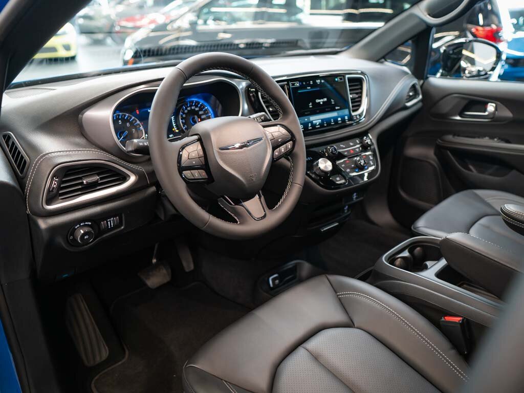 Chrysler Pacifica MPV 3,6 l 221 kw