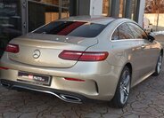 Mercedes-Benz Třídy E 8