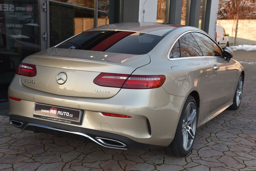 Mercedes-Benz Třídy E