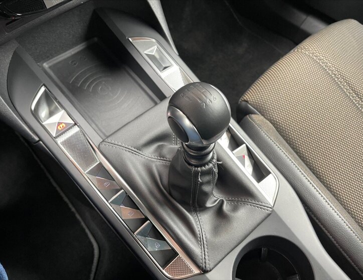 DS Automobiles DS3 Crossback Hatchback 1,5 l 94 kw