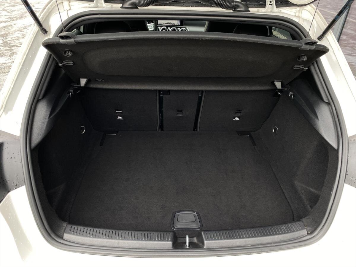 Mercedes-Benz Třídy A Hatchback 2,0 l 310 kw