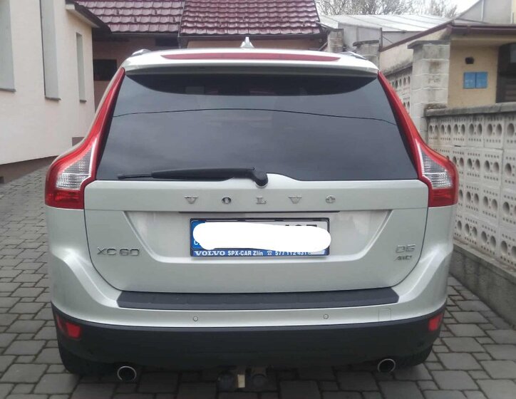 Volvo XC60 4