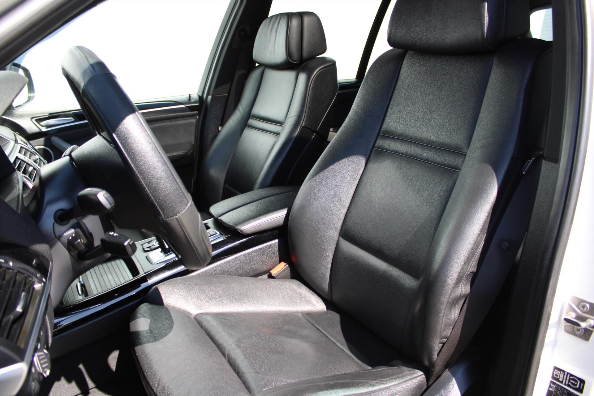 BMW X5 SUV 3,0 l 225 kw