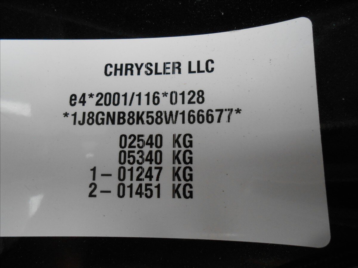 Jeep Cherokee SUV 3,7 l 151 kw