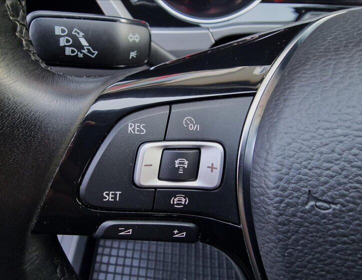 Volkswagen Touran Kombi 2,0 l 90 kw