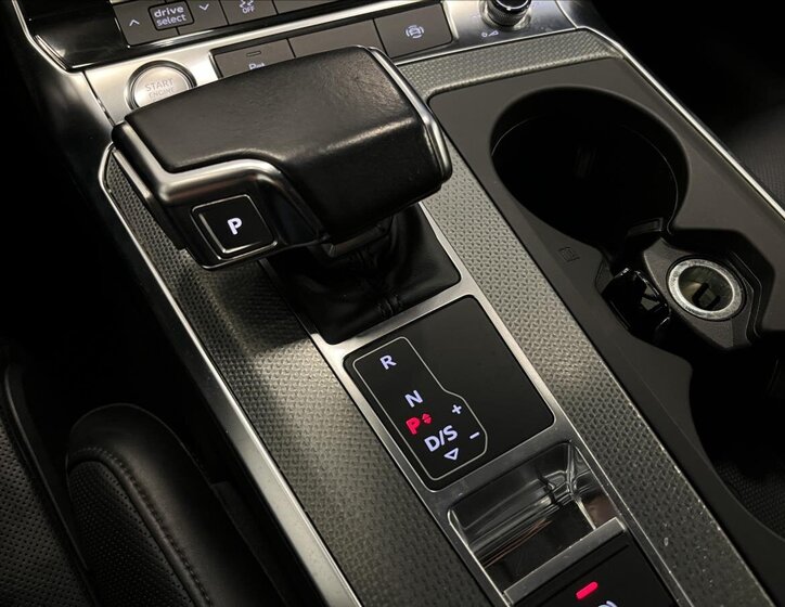 Audi A6 Allroad Kombi 3,0 l 210 kw