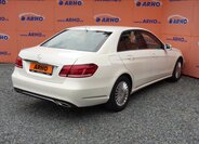 Mercedes-Benz Třídy E Sedan / Limuzína 2,1 l 125 kw