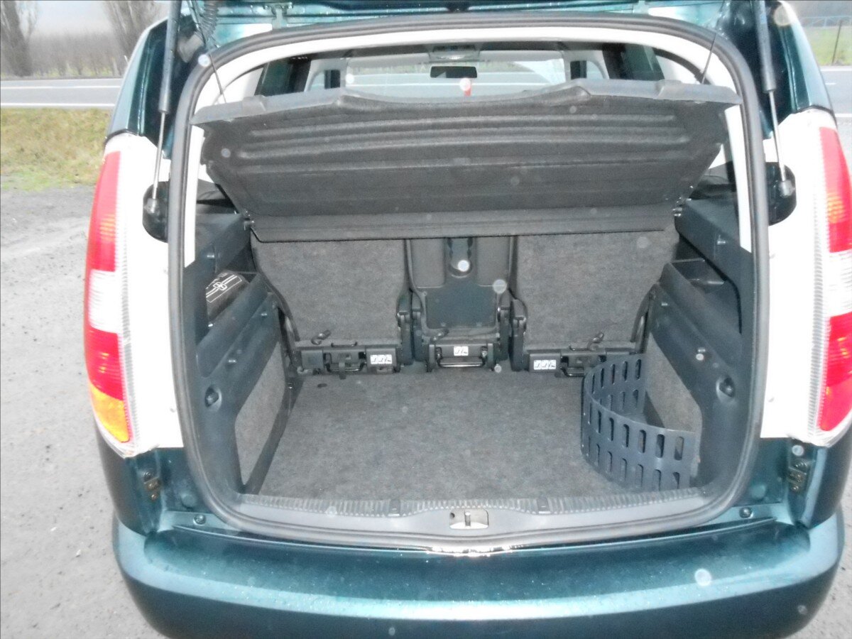 Škoda Roomster Kombi 1,4 l 63 kw