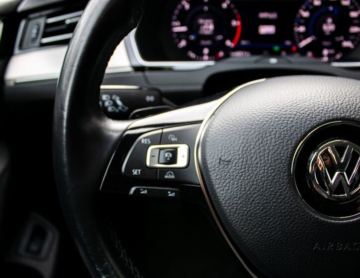 Volkswagen Passat 11