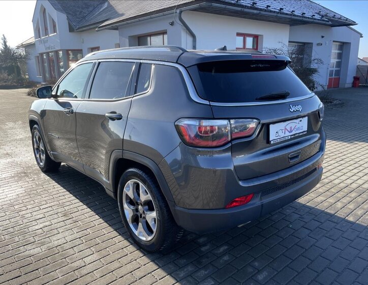 Jeep Compass 34