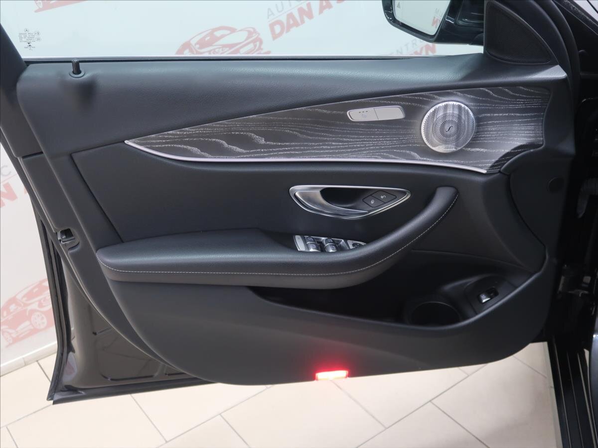 Mercedes-Benz Třídy E Kombi 2,0 l 143 kw
