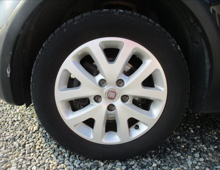 Fiat Sedici Hatchback 2,0 l 99 kw